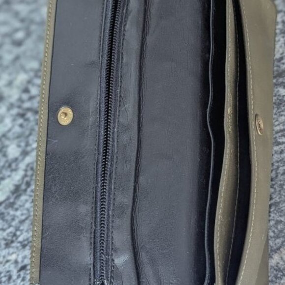 Baronet Vintage Olive Green Leather Wallet - Picture 8 of 10